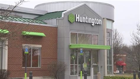 You can also contact the bank by calling the branch phone number at 231-924-2200. . Huntington bank drive through hours